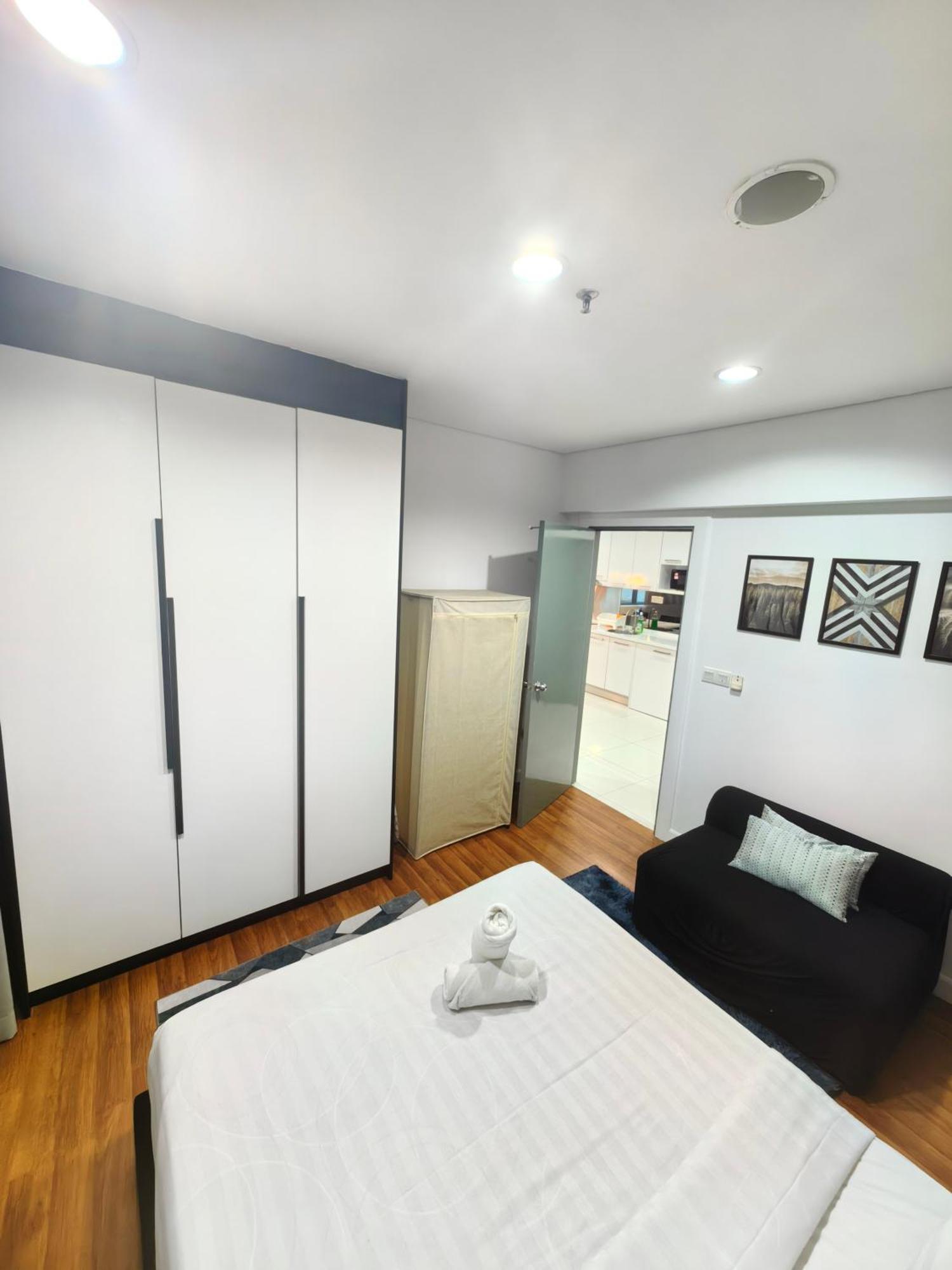 Summer Suites By Moon Orchid Kuala Lumpur Exterior foto