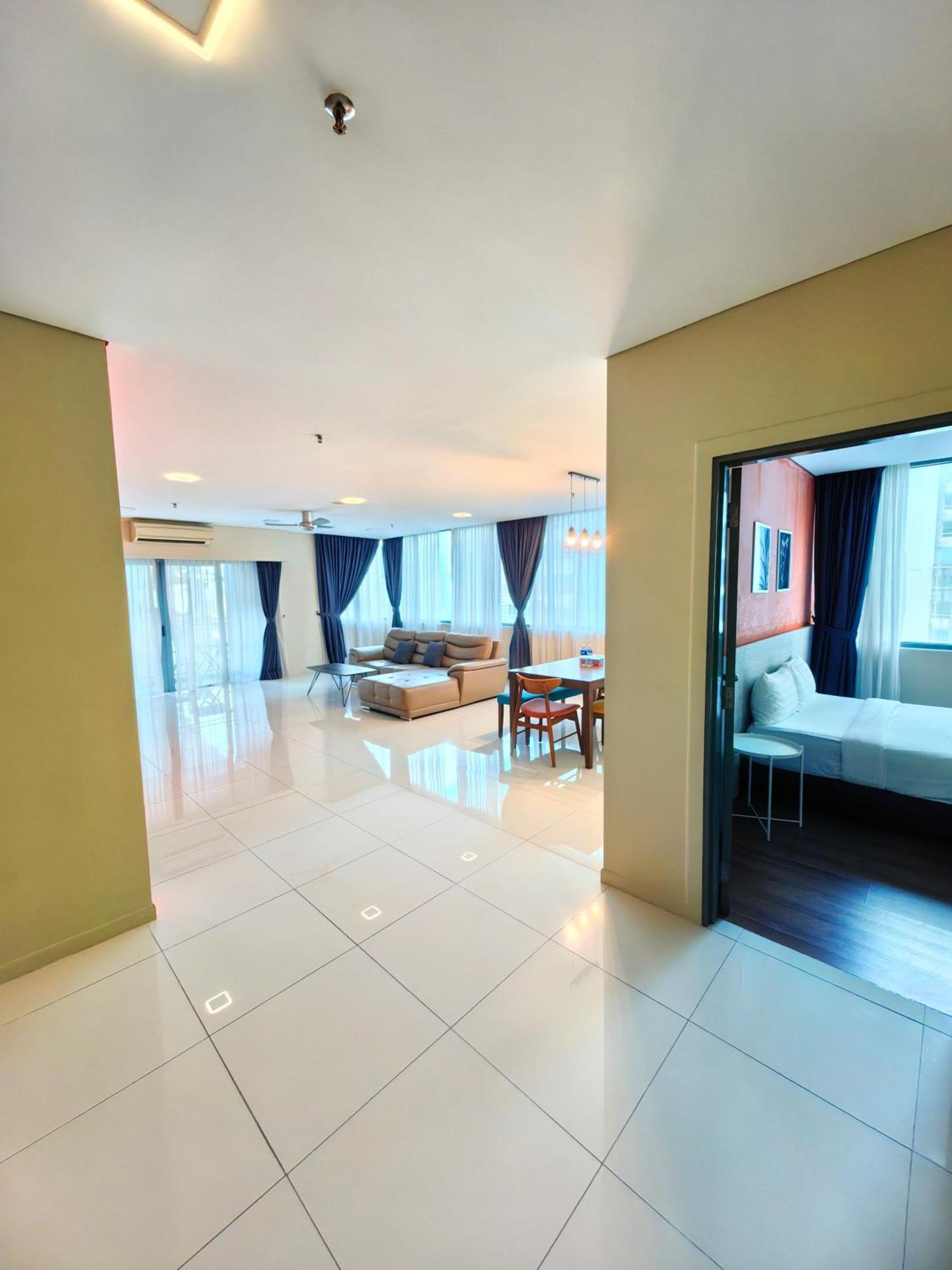 Summer Suites By Moon Orchid Kuala Lumpur Exterior foto